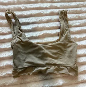 SKIMS Bralette thumbnail 1