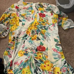Fig‎ & flower sheer floral tunic top M thumbnail 2