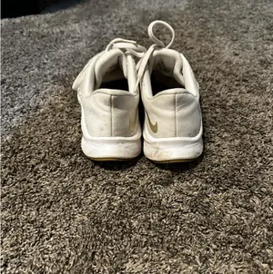 Nike Shoes thumbnail 3