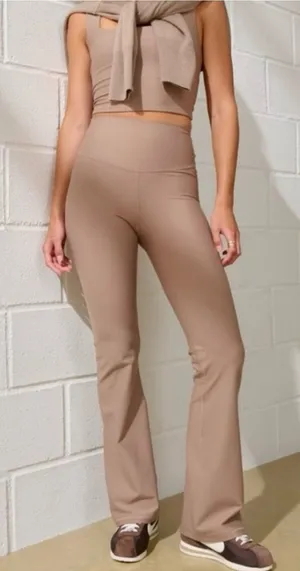 A&F Your Personal Best Sculptlux Flare Leggings | Taupe thumbnail 1