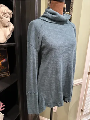 Free People We The Free Split‑Back Turtleneck Thermal – Size Medium thumbnail 6