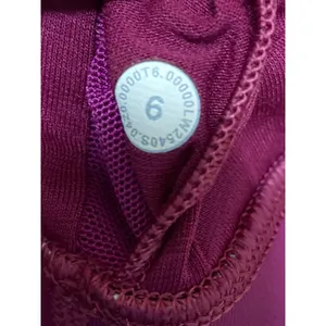 Lululemon x Peloton Maroon Pink Sleeveless Strappy Sports Bra Crop Tank Top Sz 6 thumbnail 4