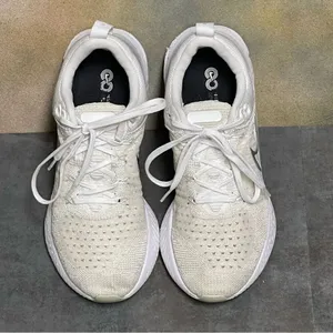 Nike React Infinity Run Flyknit 2 Women's White Sneakers Size 7.5 thumbnail 15