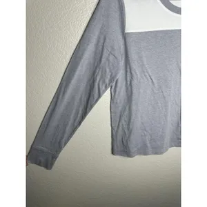 Under Armour Shirt Womens XL Gray Colorblock Long Sleeve Scoop Neck Relaxed Fit thumbnail 3