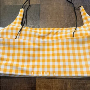 Allfenix Gingham Sports Bra Yellow White Check Crop Top Size Medium NWT thumbnail 4