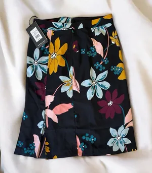WHO WHAT WHERE Women’s Floral Partial Pleated Midi Skirt. Size 8 Medium NWT thumbnail 1