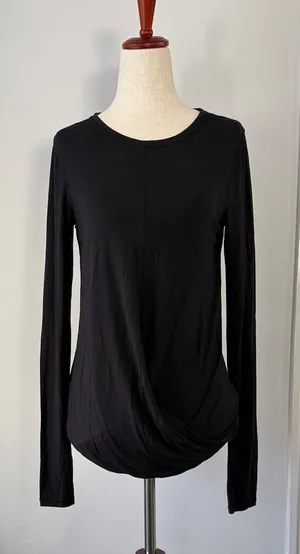 lululemon athletica Black Long Sleeve Top thumbnail 1