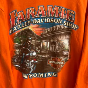 Harley Davidson 2009 Orange Laramie, Wyoming Biker Graphic Long Sleeve Tee thumbnail 11