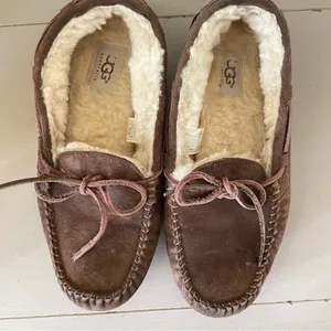 UGG Suede Shearling Moccasin Slippers Dark Brown size 8 thumbnail 10