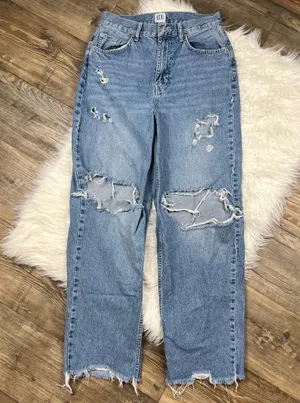 BDG High-Rise Baggy Ripped Jeans thumbnail 1