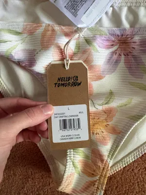 New with tags billabong bikini  thumbnail 2