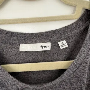 Aritzia Wilfred Free Twist Front Knit Cropped top Size XS thumbnail 2