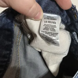 Aeropostale Ashley Ultra Skinny‎ Jeans Women's Size 5/6 Regular Dark Wash thumbnail 4