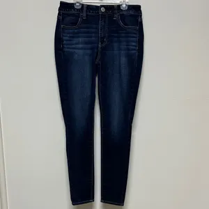 NWOT American Eagle Super Stretch Hi-Rise Jegging size 8 with acid washed areas thumbnail 4
