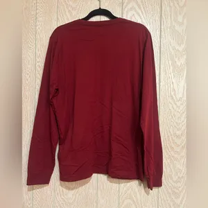 Hollister women’s large Maroon Long Sleeve Tee thumbnail 4