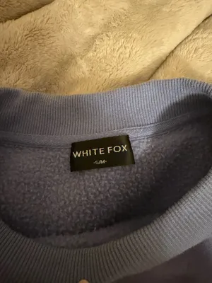 White fox sweatshirt thumbnail 3