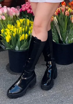 Forever 21 Black Knee High Boots Short Heel thumbnail 1