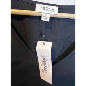 Terea By Andrea Pitter Vneck Sleeveless Black Blouse Small Hi Low Hem Bow Detail thumbnail 5