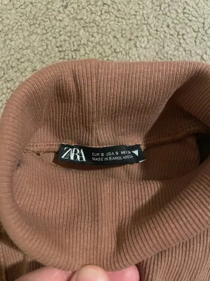 ZARA Halter Top Crop thumbnail 3