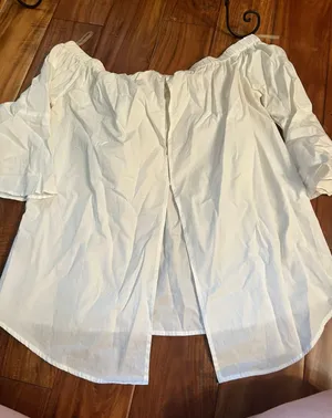 Charlotte Russe Women’s White Off The Shoulder Blouse. Size Medium thumbnail 2