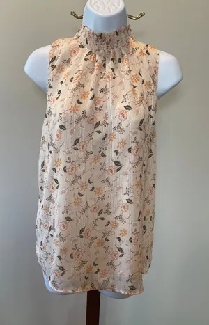 LOFT Size M Neutral Floral Sleeveless Top Metallic Threading thumbnail 1