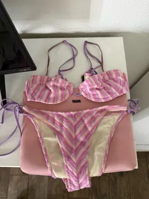 Triangl Bikini Set thumbnail 2