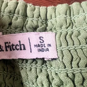 Abercrombie and Fitch Green Linen crop top size Small thumbnail 4