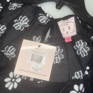 Buru Balloon Sleeve Bustier Cropped Floral Top Sz XL Black White NEW $128 Boho thumbnail 9