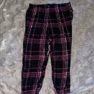 Victoria’s Secret Pink & Black Plaid Pajama Pants Size L/G thumbnail 6