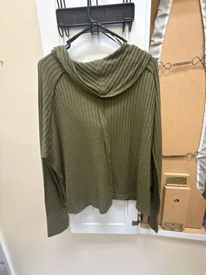 Free People We The Free Olive Green Waffle Knit Thermal Hoodie Size M thumbnail 3