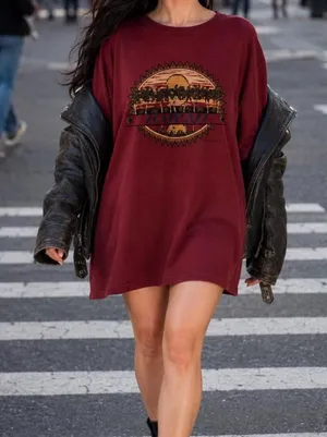 Fruit-of-the-loom Women's Burgundy and Red T-shirt thumbnail 1