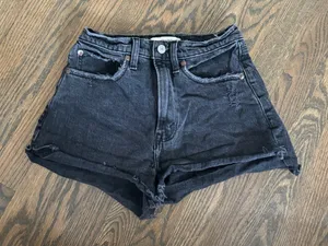 Abercrombie and fitch black Curve Love High Rise waisted Mom Shorts thumbnail 1