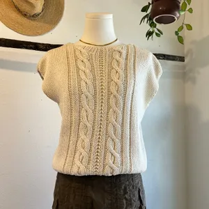 Vintage 90s Cream Cable Knit Sleeveless Chunky Pullover Sweater Size Medium thumbnail 8