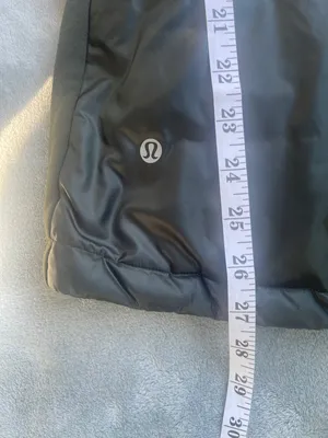 Lululemon Down For A Run II Olive Green Quilted Puffer Vest hiking run fall 12 thumbnail 6