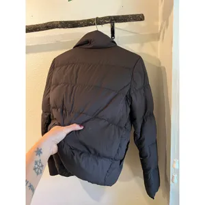 Patagonia Matte Black Silent Down Jacket Women's Size Small Snap Button Classic thumbnail 7