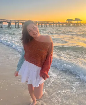 Urban Outfitters Sweater Cropped thumbnail 2