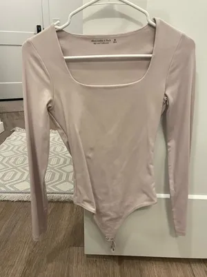 Abercrombie Bodysuit Long Sleeve thumbnail 1