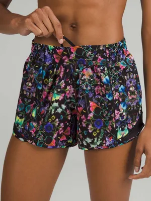 Lululemon Hotty Hot Low-Rise Lined Short 4" Flowerscape Multi Size 6 thumbnail 2