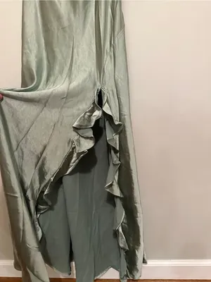 Selfie Leslie Jayda One Shoulder Ruffle Trim Maxi Dress Sage NWT Size XXL thumbnail 9