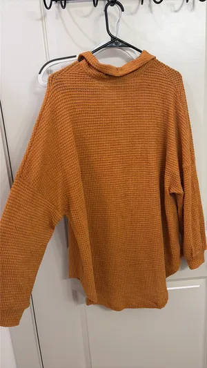 Orange sweater Size L thumbnail 2