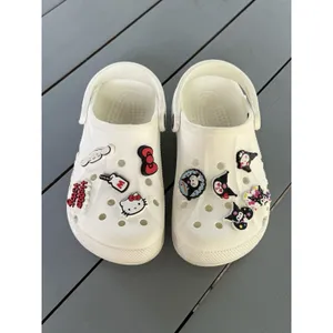 ⁠Crocs Classic Clogs White Women 6 Men 4 Sanrio Hello Kitty Charms⁠ Unisex thumbnail 2