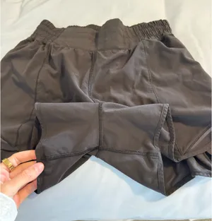 Lululemon Hotty Hot 4" High-Rise  thumbnail 3
