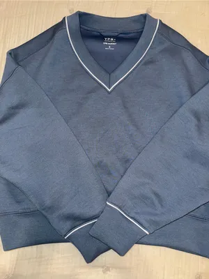 Abercrombie & Fitch Women’s YPB neoKNIT V-Neck size S thumbnail 2