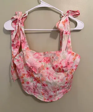 Flower top thumbnail 1