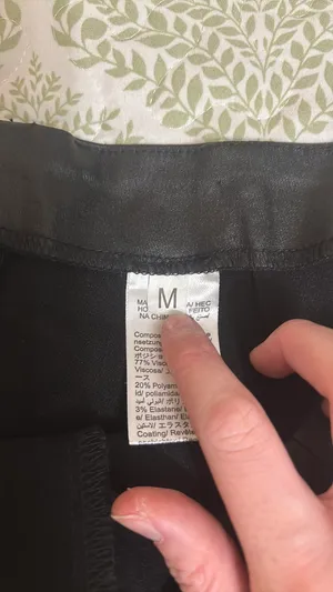 Black leather skirt Size M thumbnail 2