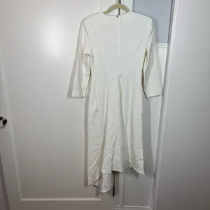 BCBGMaxAzria Ivory Cloud White‎ Long Sleeve Asymmetrical Maxi Dress Size 6 NWT thumbnail 5