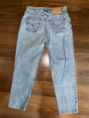Levi’s 505 Straight Leg Women’s Jeans thumbnail 2