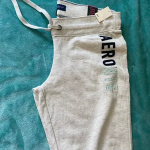 Aeropostale Women’s Cream Fleece Joggers thumbnail 3