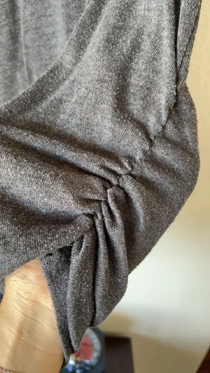Women’s pre loved top size M Size M thumbnail 5