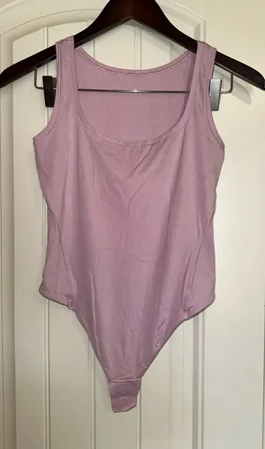 Lululemon Wundermost Ultra-Soft Nulu Square Neck Sleeveless Bodysuit M thumbnail 1